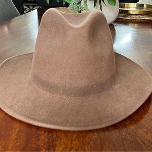 Gigi Pip wavy Leo fedora brown M/L